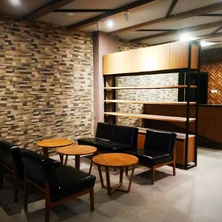 Hotel Marina Airport Семаранг Екстер'єр фото
